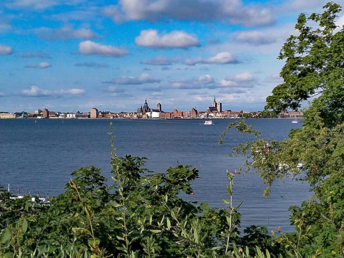 Ferienwohnung Meerblick Og Altefahr Bagian luar foto